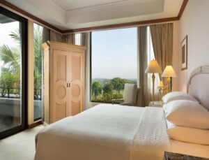 Hyatt Regency Yogyakarta – Regency Executive Suite King Bed